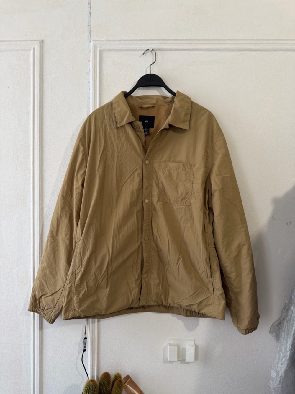 H&M Men's Lightweight Shirt Jacket in Tan